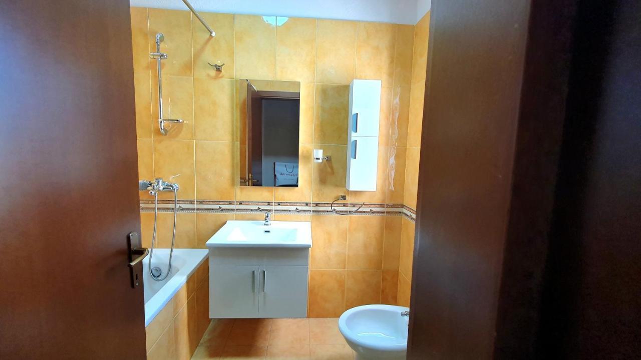טיראנה Star Apartment מראה חיצוני תמונה